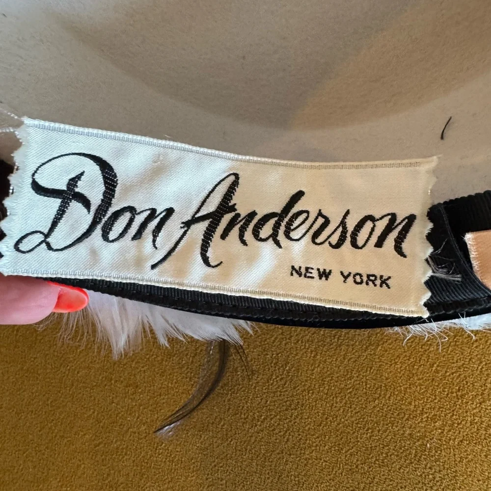 Vintage Black and White Feathered Hat - Picture 11 of 12